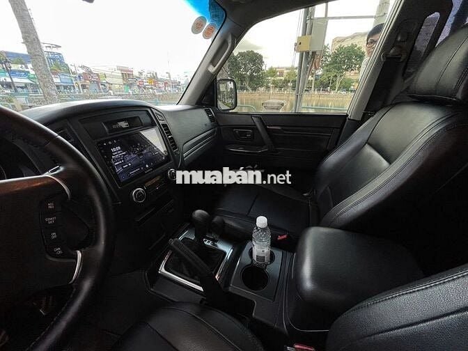 Mitsubishi PAJERO V93 2007 V6 3.0 MT