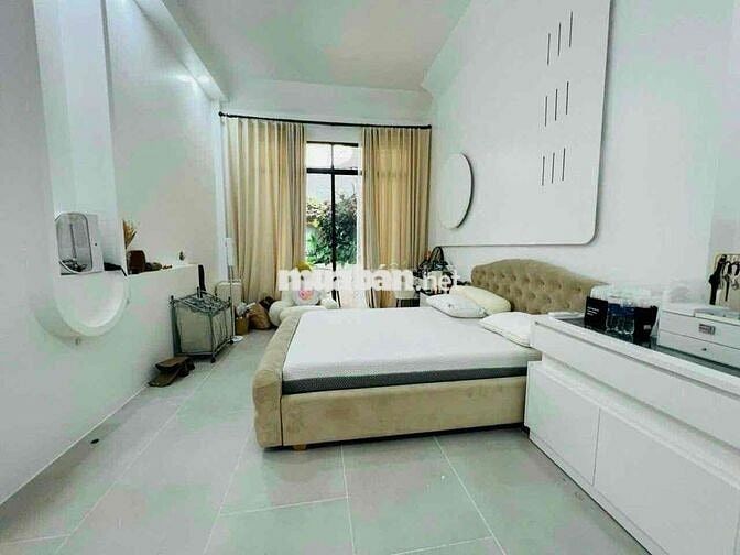 Giảm chốt Biệt Phủ Hồ Bơi Trung Tâm Thủ Dầu Một|14x76|Full gỗ cao cấp