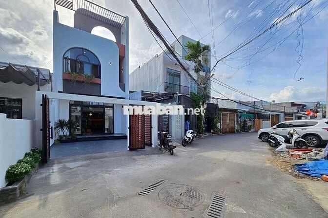 Chính chủ bán gấp nhà Bình Tân 4x10m 1 trệt 2 lầu giá 1.9 tỉ, SHR