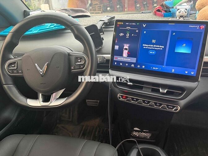 VinFast VF6 2024 S - 14000 km