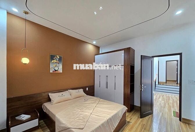 Chính chủ bán gấp nhà Bình Tân 4x10m 1 trệt 2 lầu giá 1.9 tỉ, SHR