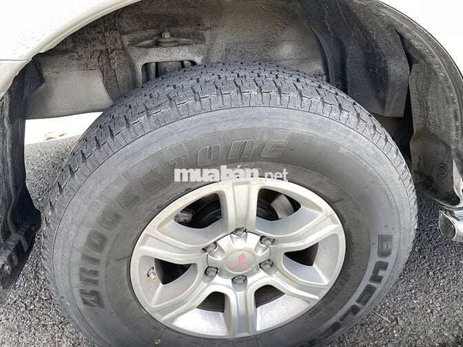 Mitsubishi PAJERO V93 2007 V6 3.0 MT