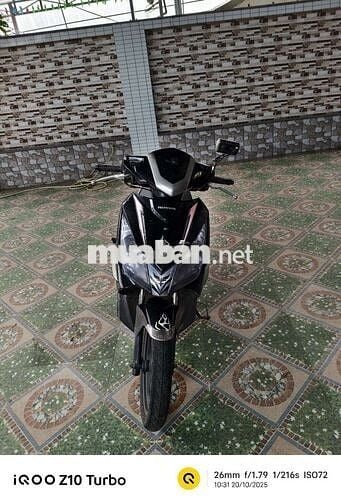 Air blade tứ quý 7