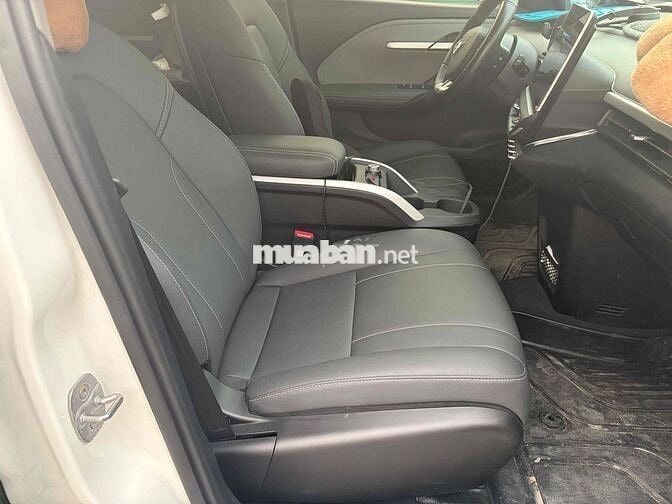 VinFast VF6 2024 S - 14000 km