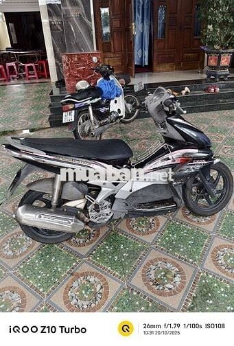 Air blade tứ quý 7