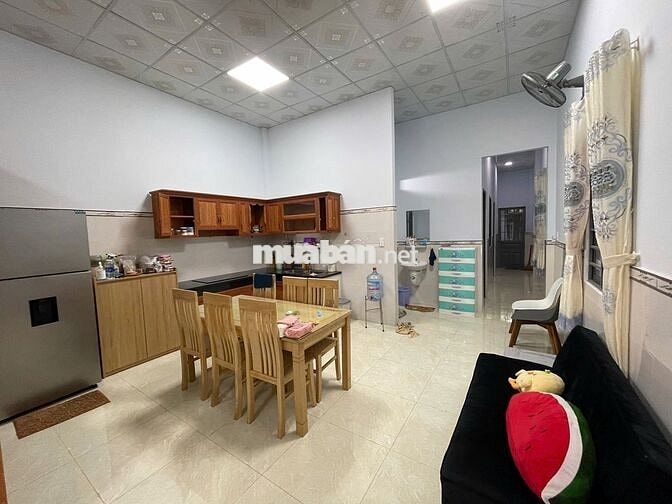 Cho thuê nhà khu dân cư, diện tích 75m2, 2 phòng ngủ, nội thất đày đủ