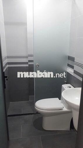 CHO THUÊ NGUYÊN LẦU 1 ( 2 PHÒNG NGỦ ) , GẦN ĐH CÔNG NGHIỆP ( 300M )