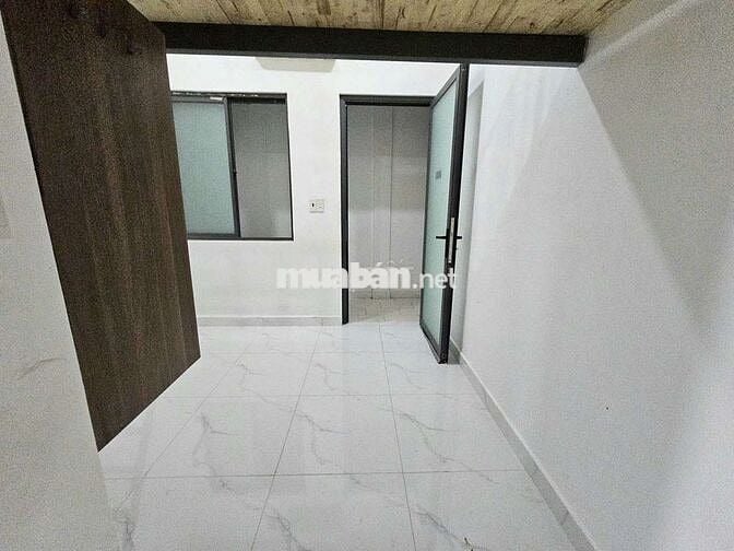 CHO THUÊ DUPLEX Ở NGAY CẦU SẮT NGUYỄN THÁI SƠN ,GV