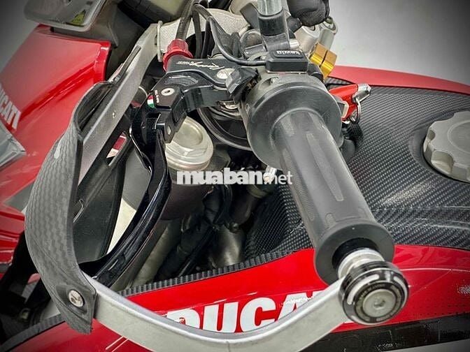 DUCATI HYPER STRADA 939 2018