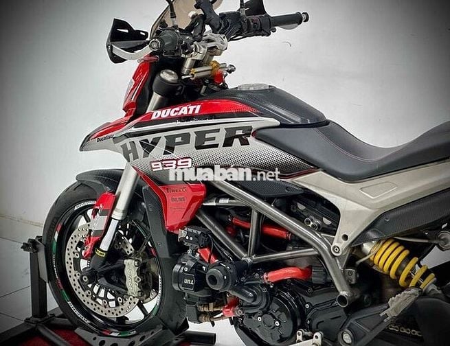 DUCATI HYPER STRADA 939 2018