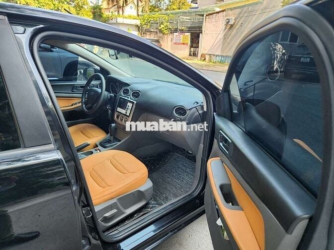 Ford Focus 2010 Đen