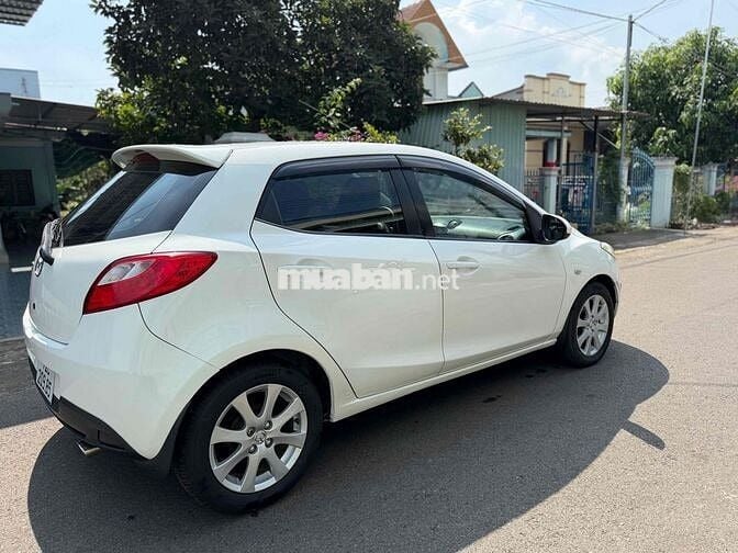 Mazda 2S 2013 Trắng Tự động