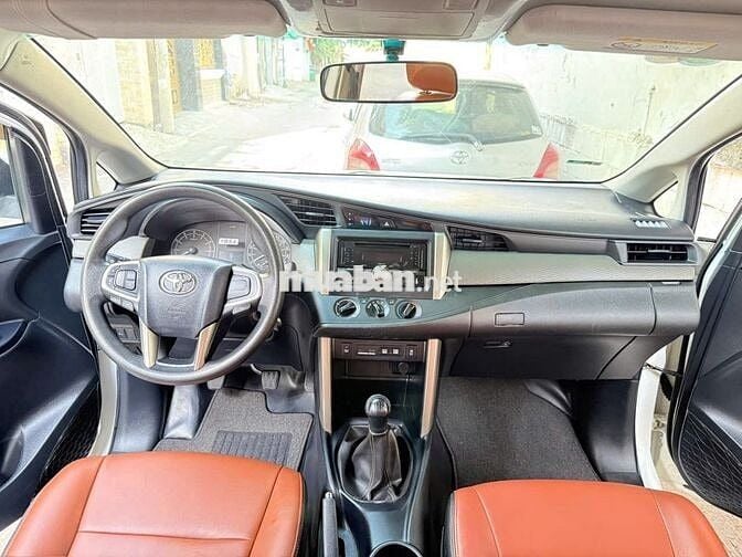 Toyota Innova 2.0E 2020 - 65000Km