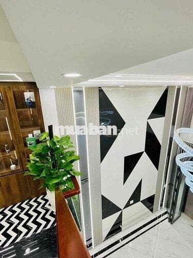 siêu phẩm 4x15m 5 tầng hẻm 688 hương lộ 2 giáp 4 xã BTĐ A Bình Tân