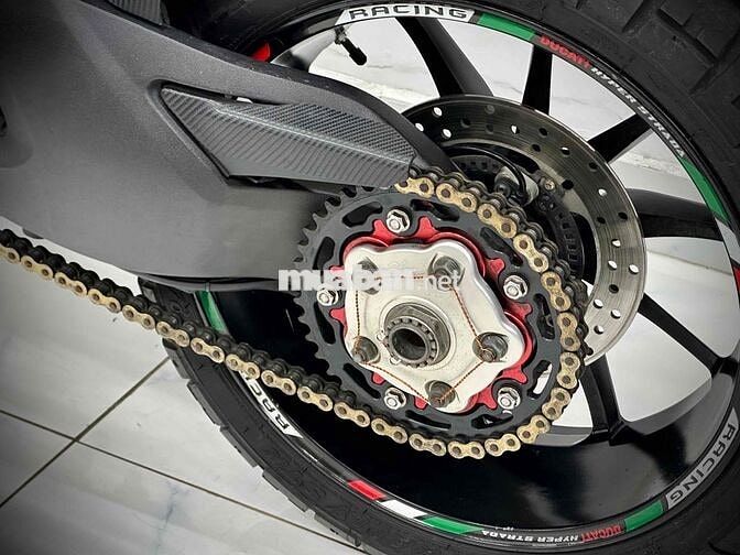 DUCATI HYPER STRADA 939 2018