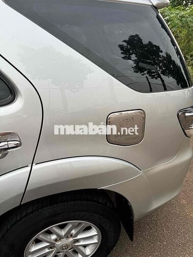 Toyota Fortuner 2014 2.5G 4x2 - 160000 km