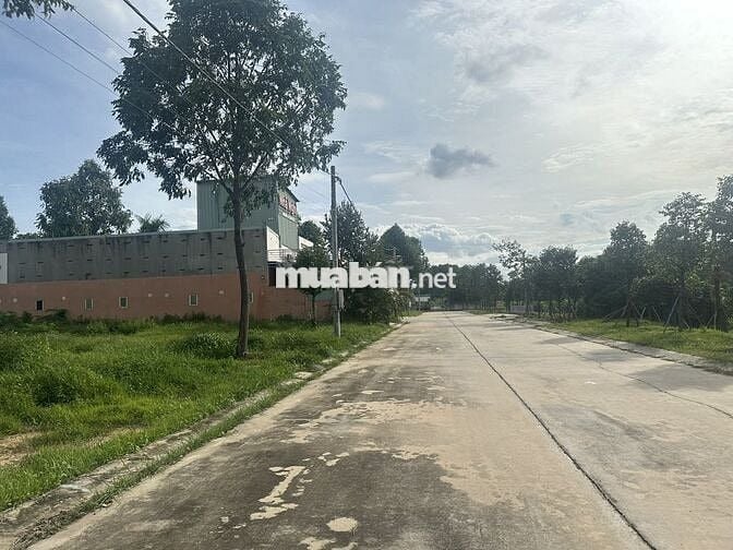 Bán Đất Giá Rẻ Lai Uyên Bàu Bàng 520tr 500m2 có 100 thổ cư đường lớn