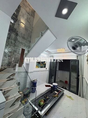 Nhà Bân Bình Tiên Mới đẹp trệt lững lầu 24.8m