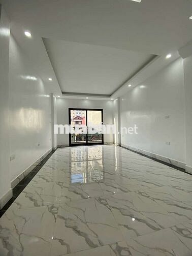 NHÀ ĐẸP VIEW HỒ - DT 50M2 - Ô TÔ ĐỖ CỬA -5 TẦNG -THANG MÁY -F NỘI THẤT