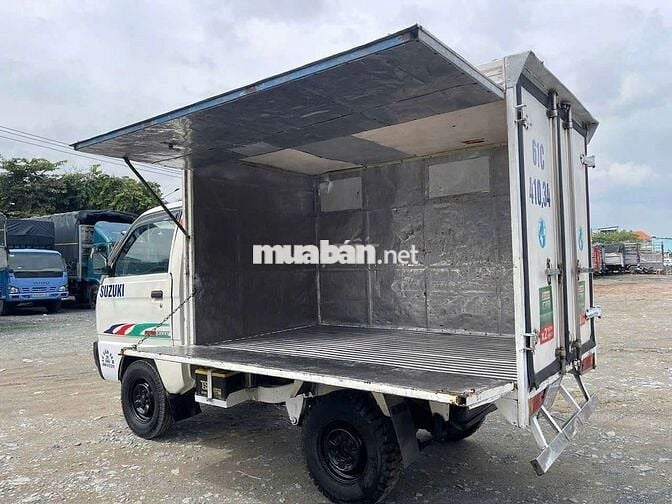 2012 - 123 km thùng inox. Kiểm mới. Bao tet máy