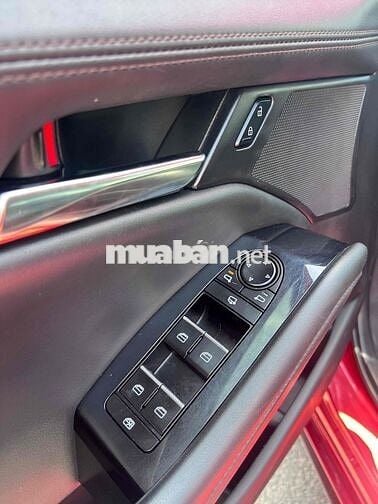 Mazda 3 2019 1.5L Luxury - 88000 km