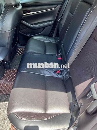 Mazda 3 2019 1.5L Luxury - 88000 km