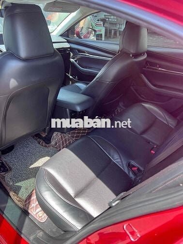 Mazda 3 2019 1.5L Luxury - 88000 km