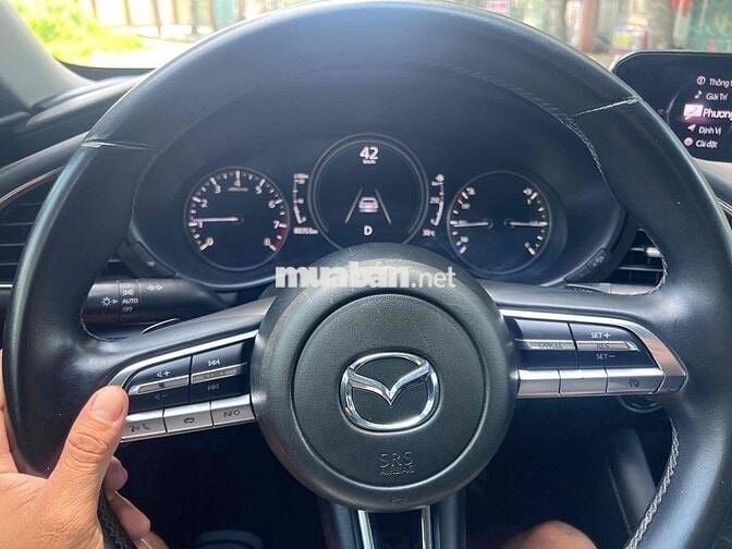 Mazda 3 2019 1.5L Luxury - 88000 km