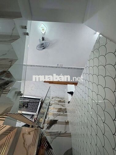 Nhà Bân Bình Tiên Mới đẹp trệt lững lầu 24.8m