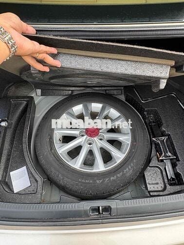 Toyota Camry 2014 2.0E - 95000 km