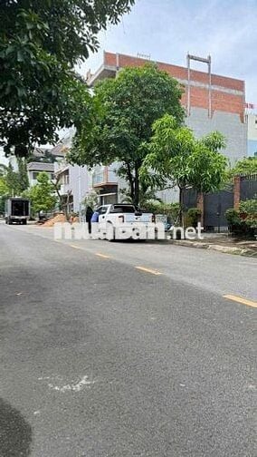 Bán Gấp Đất Lai Uyên Bàu Bàng 300m2 giá 450tr.Xây trọ cho thuê được