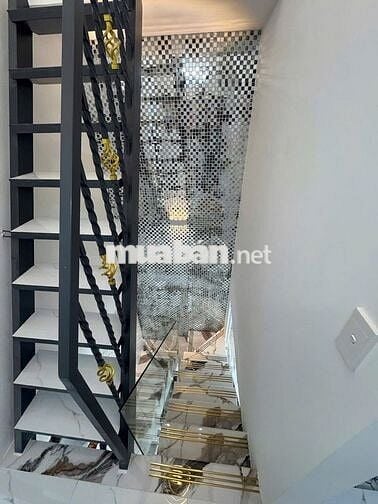 Nhà Bân Bình Tiên Mới đẹp trệt lững lầu 24.8m