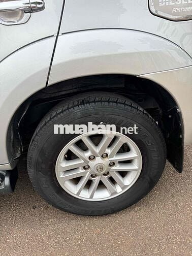 Toyota Fortuner 2014 2.5G 4x2 - 160000 km