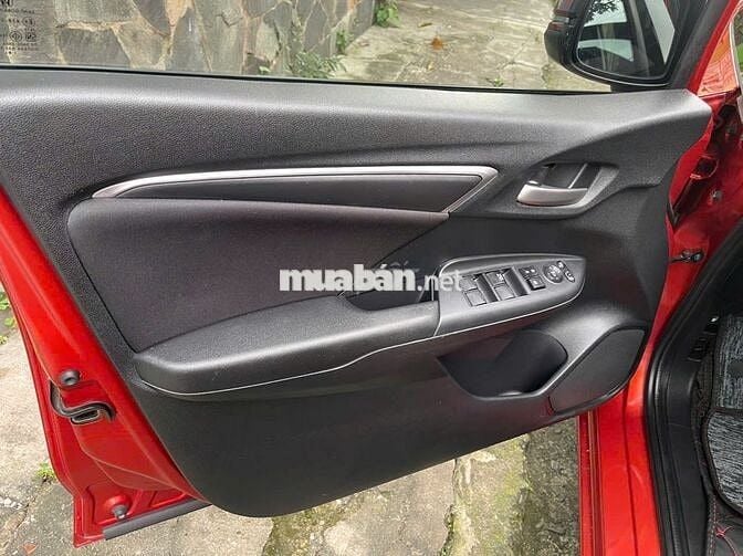 Jazz VX 2018 odo zin hãng 54,000Km rất đẹp.