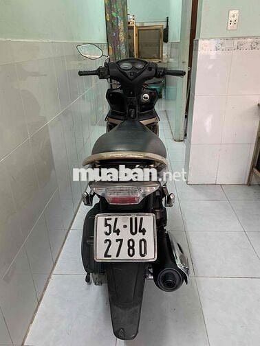 Suzuki ha ra te Đen Vàng đồng