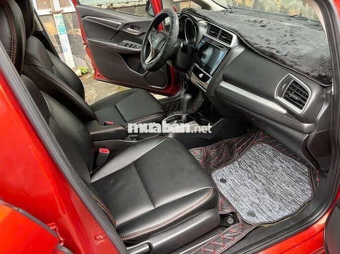 Jazz VX 2018 odo zin hãng 54,000Km rất đẹp.