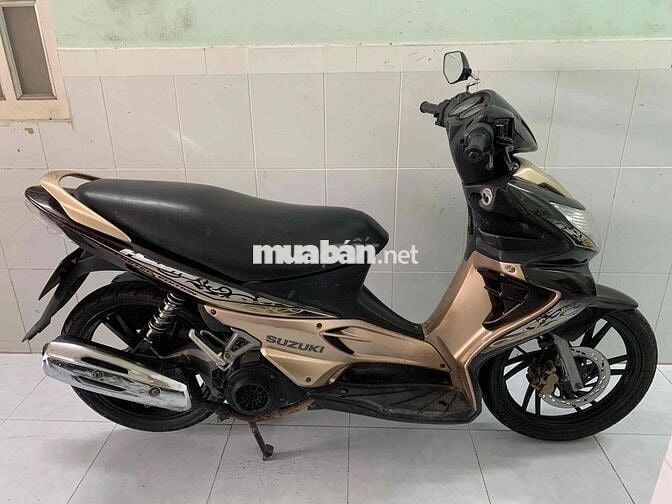 Suzuki ha ra te Đen Vàng đồng