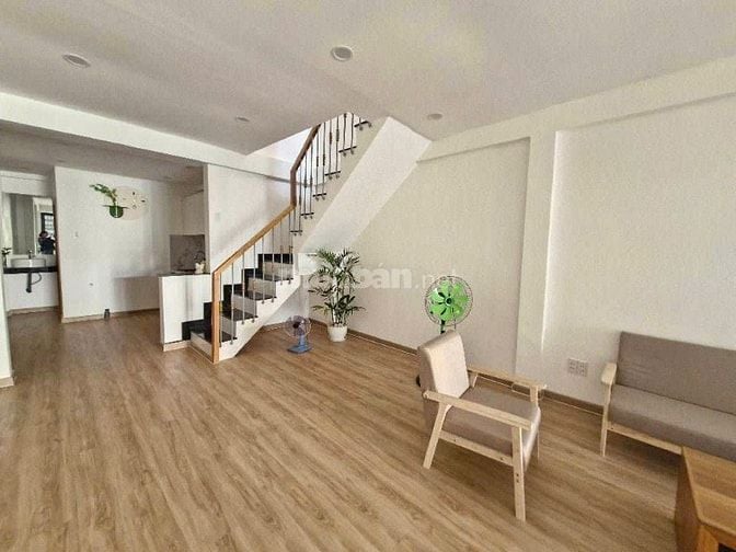 Nhà Quận 2-Mới Đẹp- Ở Ngay-Gần Trường-Sổ Riêng_Không Quy Hoạch-4,5Tỷ