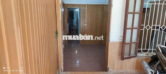 Chính chủ cho thuê nhà ngay trung tâm quận Long Biên, nhà 2 tầng, 90m2