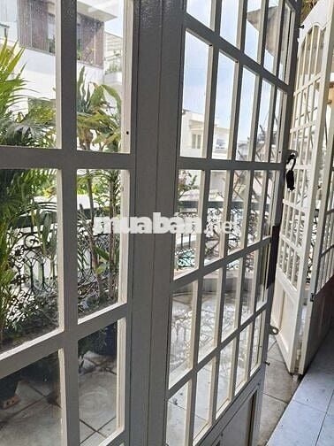 PHÒNG NỮ CHO THUÊ - 3.8TR/THÁNG - TRUNG TÂM PHÚ NHUẬN - CÓ MÁY LẠNH