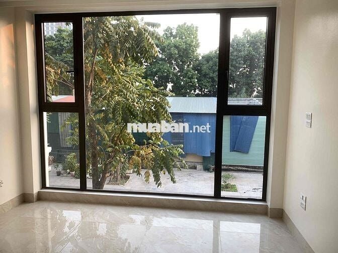 Nhà mặt phố 50m2 x 5 tầng phố Lê Đại - Ngọc Thuỵ