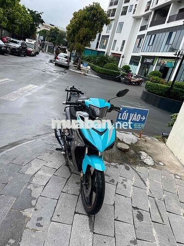 vợ cho tiền mua CB 500x nên thừa