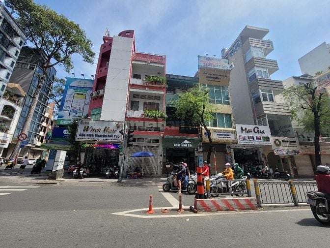 Mặt tiền Phường Bến Thành, 2 chiều xe hơi, DT 4×20m 5 tầng chỉ 45,5 tỷ