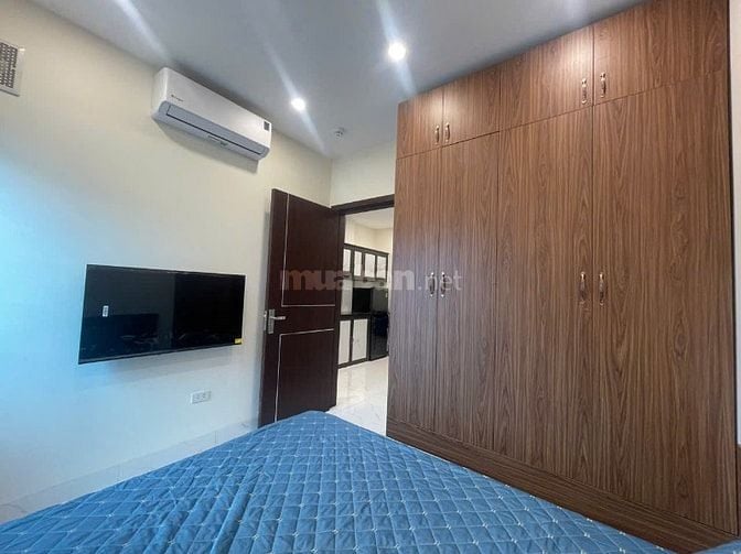 Cho thuê căn hộ mới xây phố Bùi Xương Trạch, 1 và 2 phòng ngủ, đủ NT