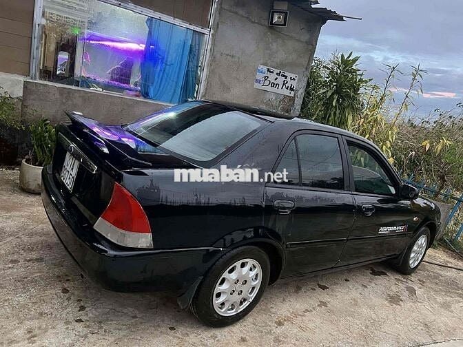 Ford Laser 2001 Deluxe 1.6 MT - 120000 km