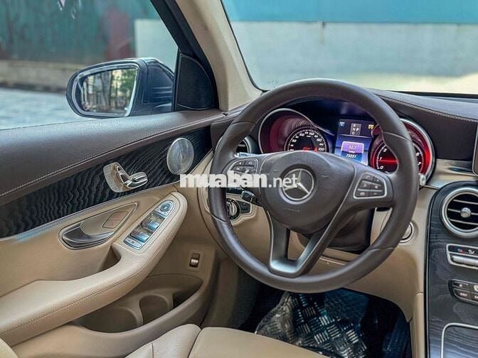 GLC300 4MATIC TRẮNG KEM UP FULL BODY GLC63