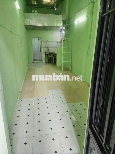 Nhà nhỏ nguyên căn lối đi riêng ra đg trịnh thị miếng