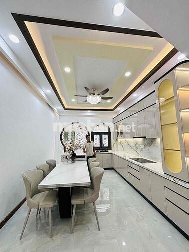 NHÀ 4 TẦNG BTCT - GẦN MẶT TIỀN NGÔ GIA TỰ - THIẾT KẾ HIỆN ĐẠI - NỘI TH