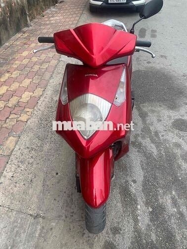 Honda Dylan màu Đỏ