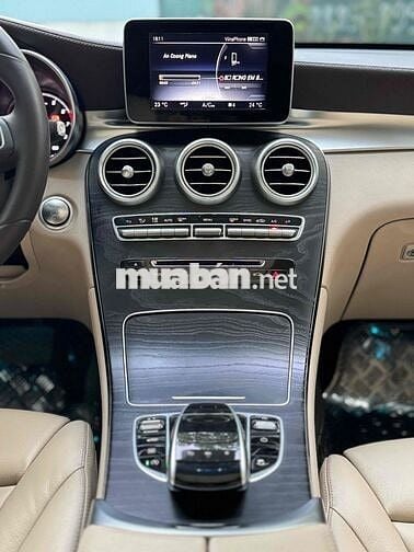 GLC300 4MATIC TRẮNG KEM UP FULL BODY GLC63